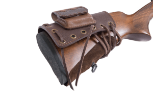 Патронташ на приклад Царская охота с чехлом под зап.магазин 3-5п кал.REM223 и аналоги до 60мм / кожа Патронташ на приклад Царская охота с чехлом под зап.магазин 3-5п кал.REM223 и аналоги до 60мм / кожа